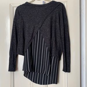 Asymmetric long sleeves top